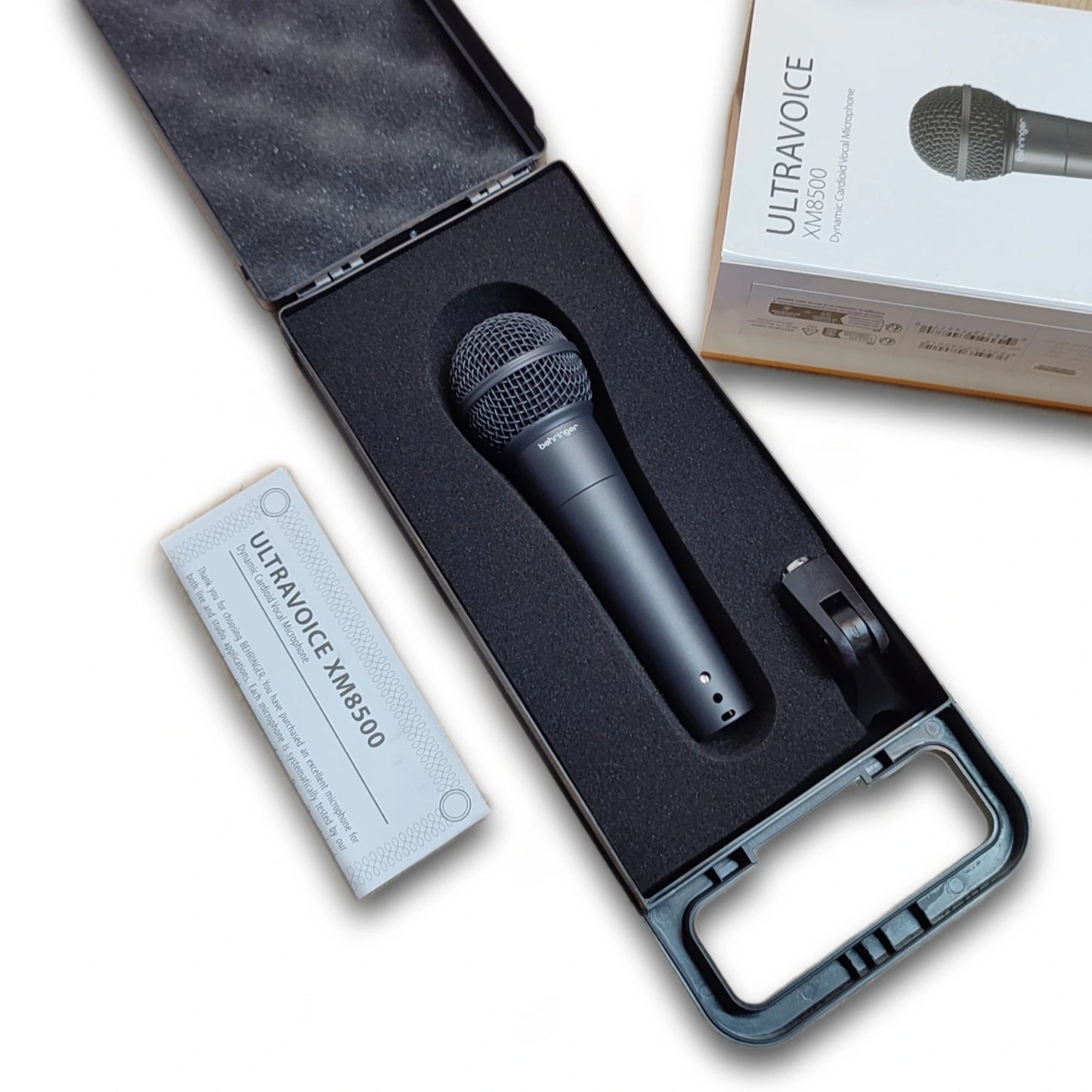 Micrófono Behringer XM8500-Dinamico Profesional para voz y podcast